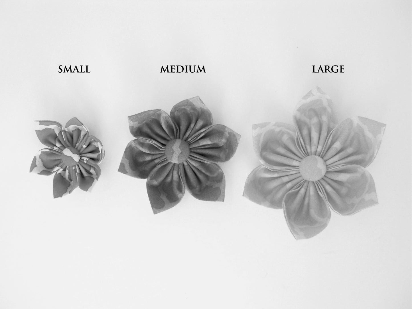 Paint Strokes Collar Flower/Bow Tie