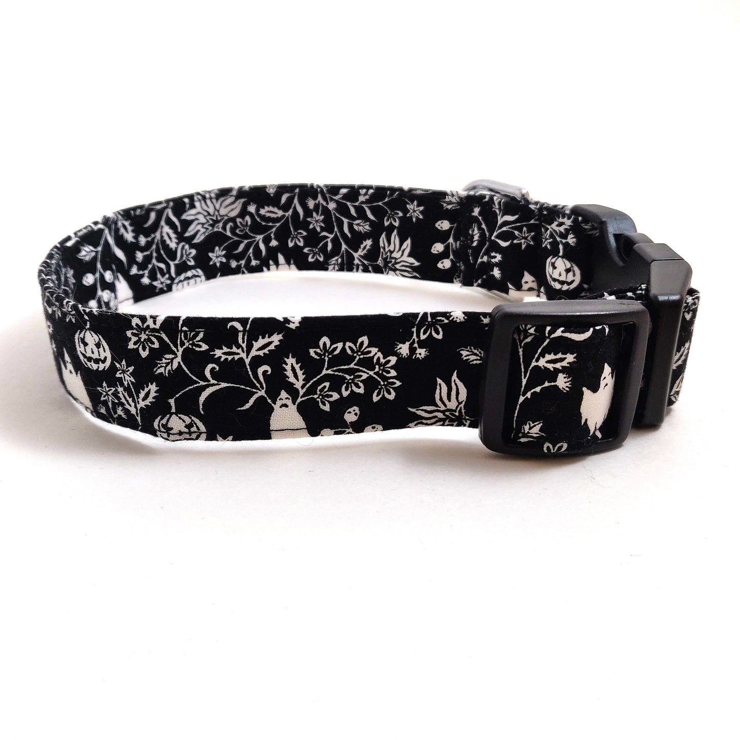 Pretty Spooky Dog Collar/ Cat Collar
