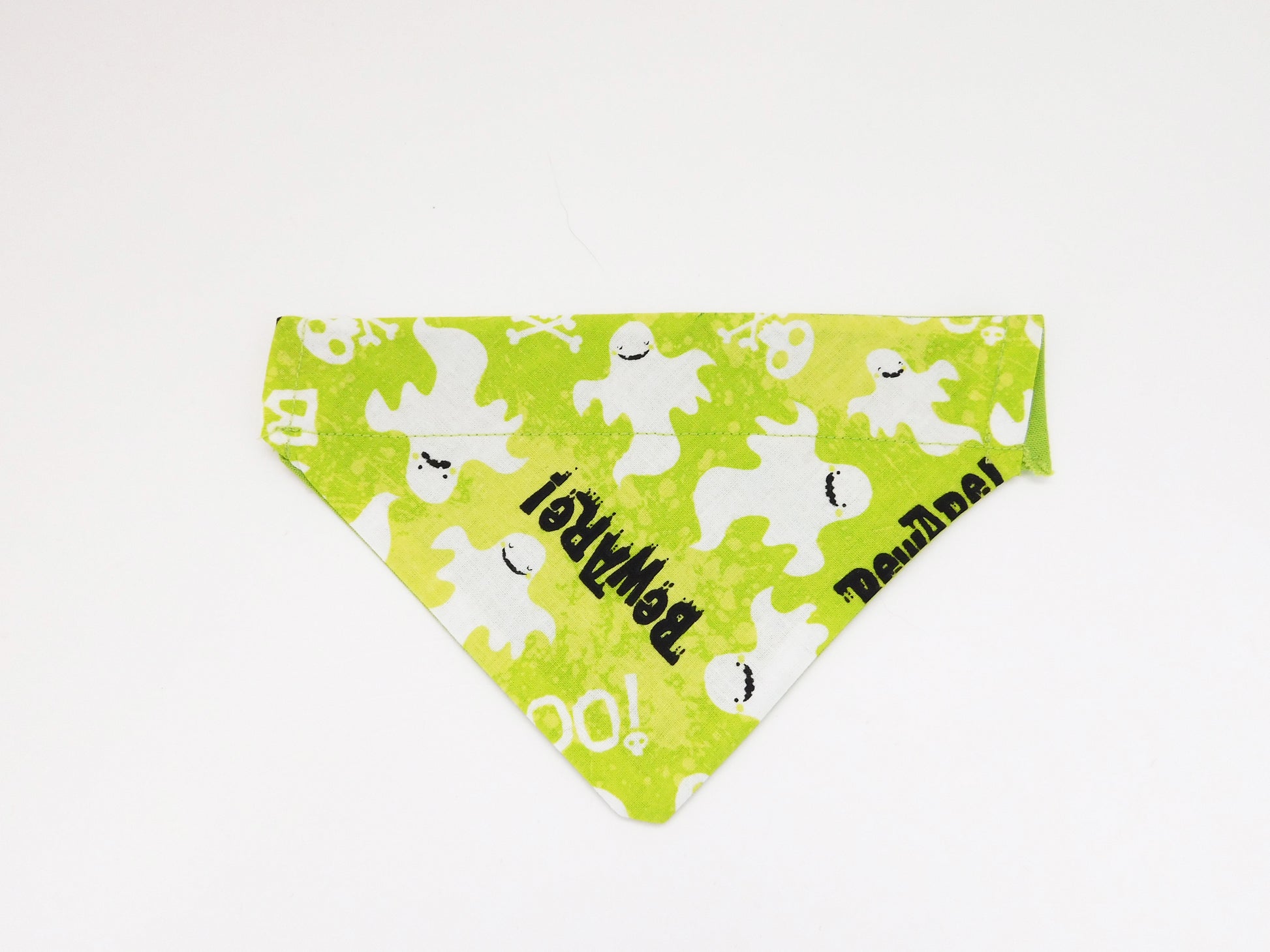 Green Beware Bandana - Charlotte's Pet