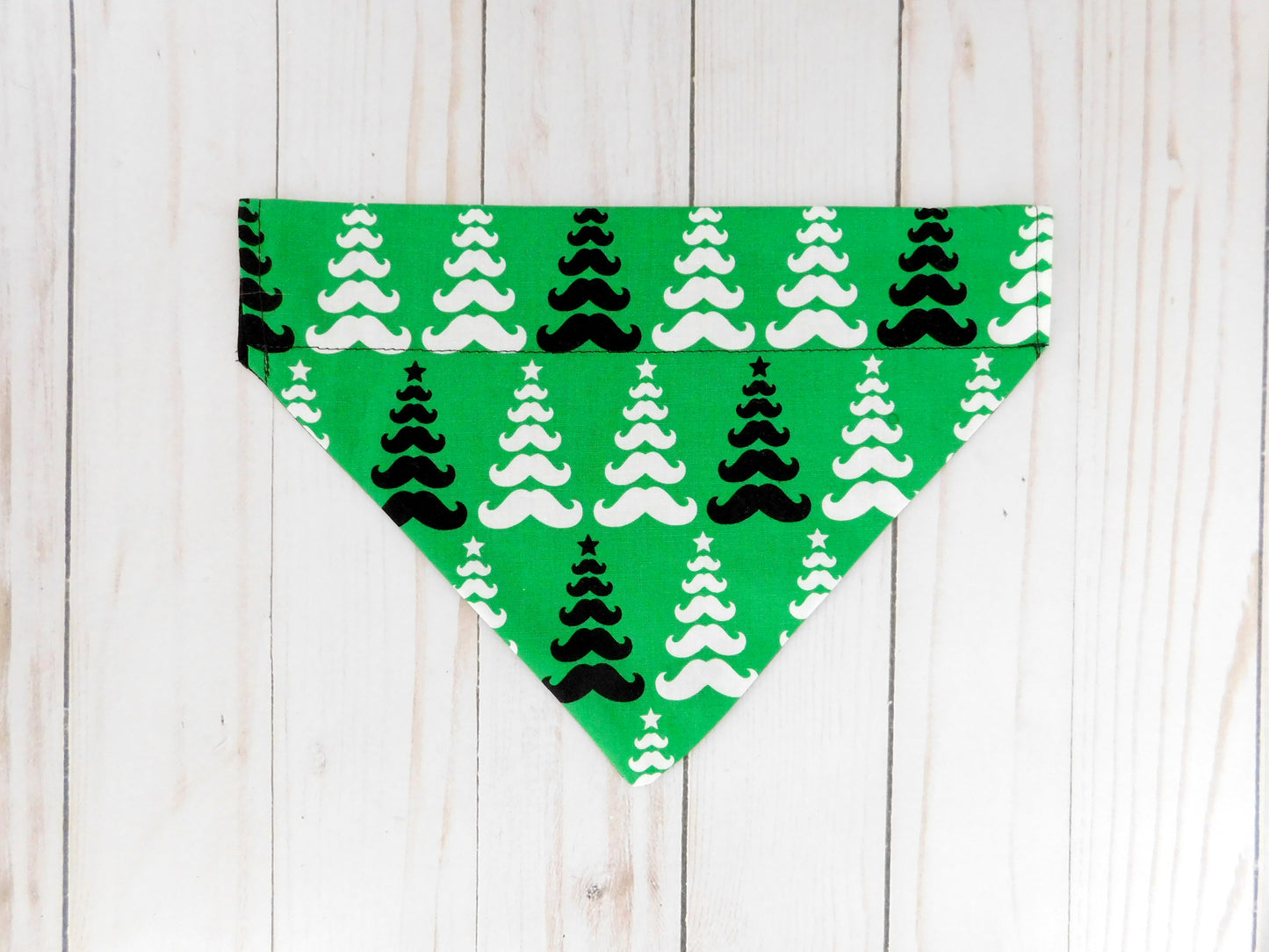 Mustache Tree Dog Bandana - Charlotte's Pet