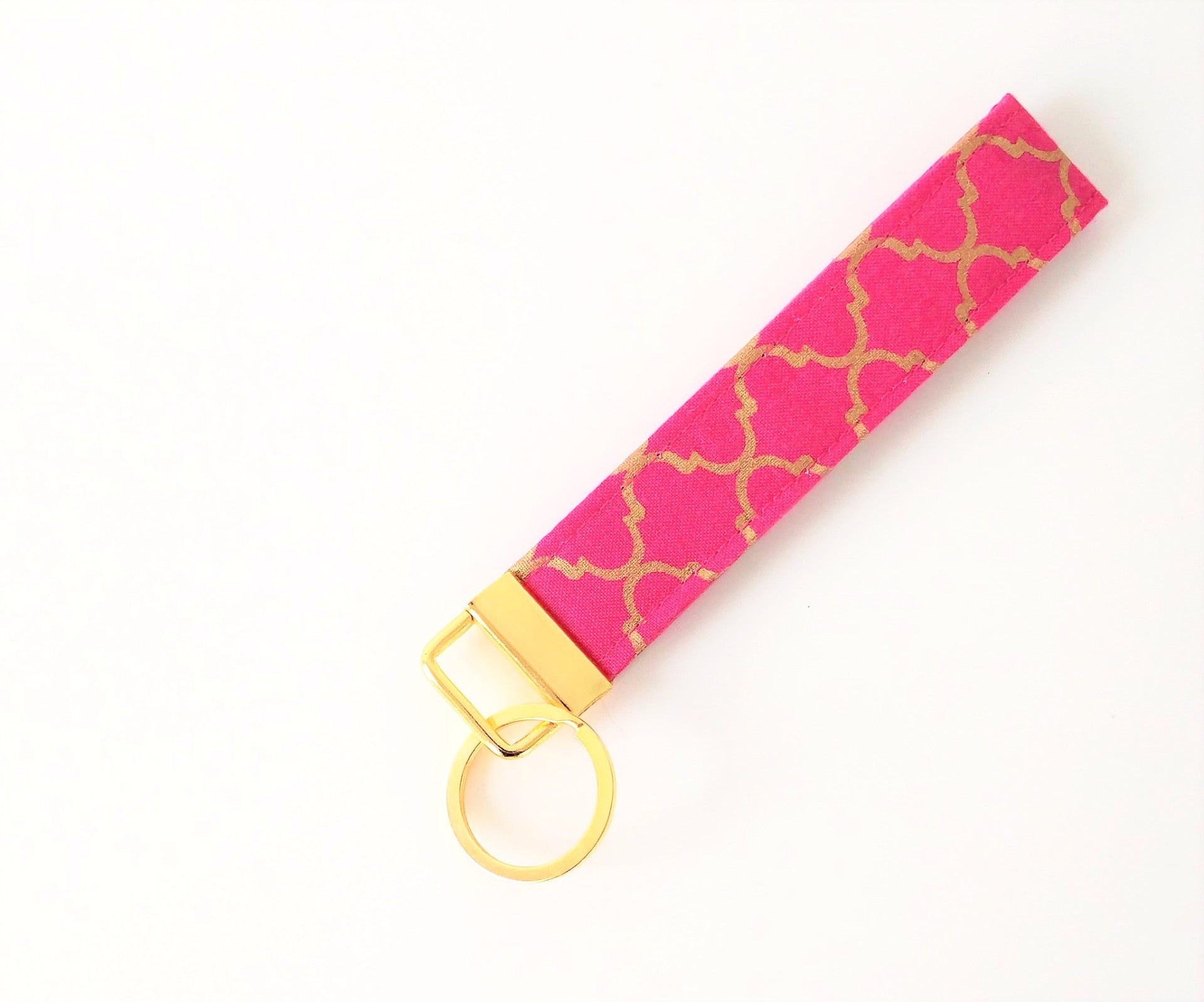 Pink and Gold Quatrefoil Key Fob - Charlotte's Pet