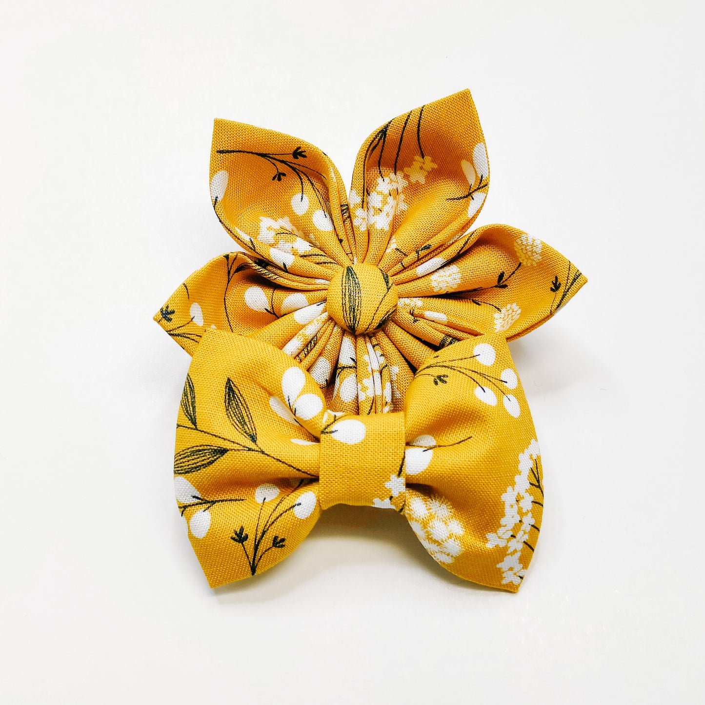 Golden Stems Dog & Cat Bow Tie/ Collar Flower