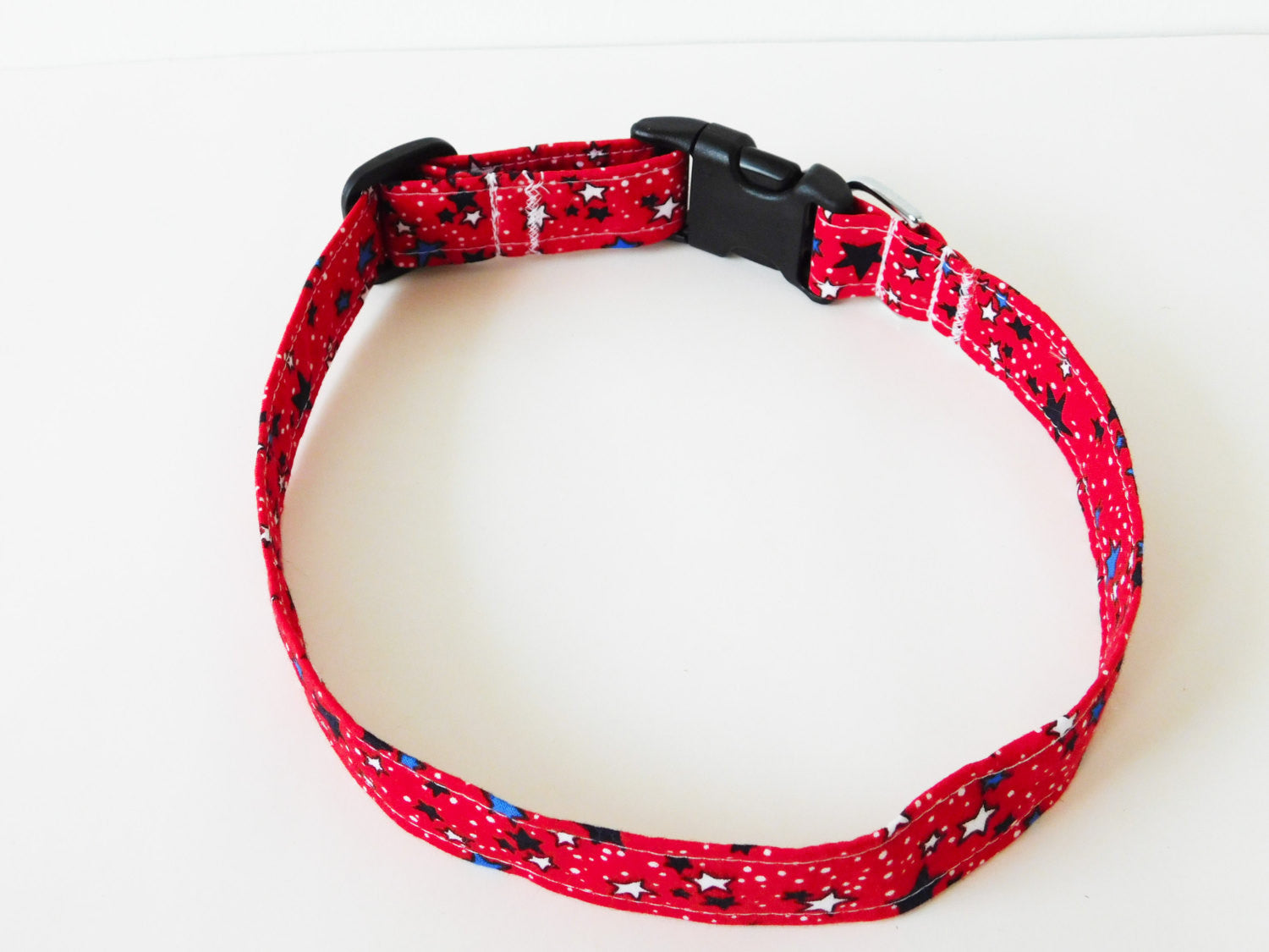 Red Stars Collar - Charlotte's Pet