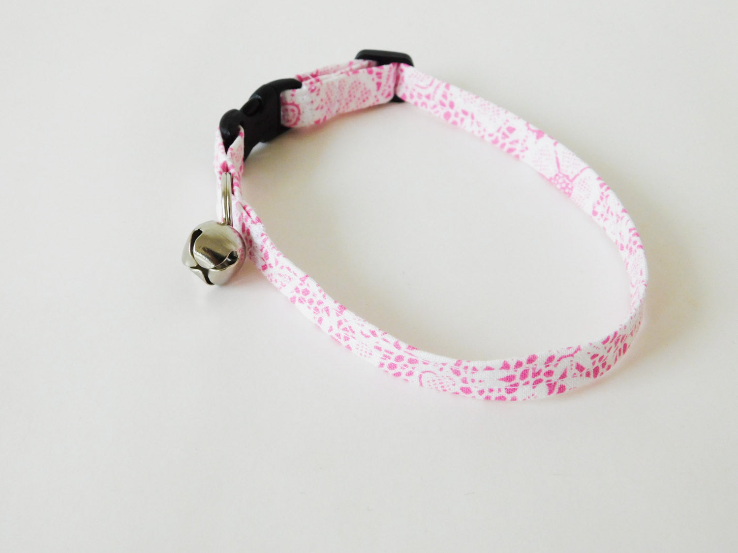 Pink Faux Lace Collar - Charlotte's Pet